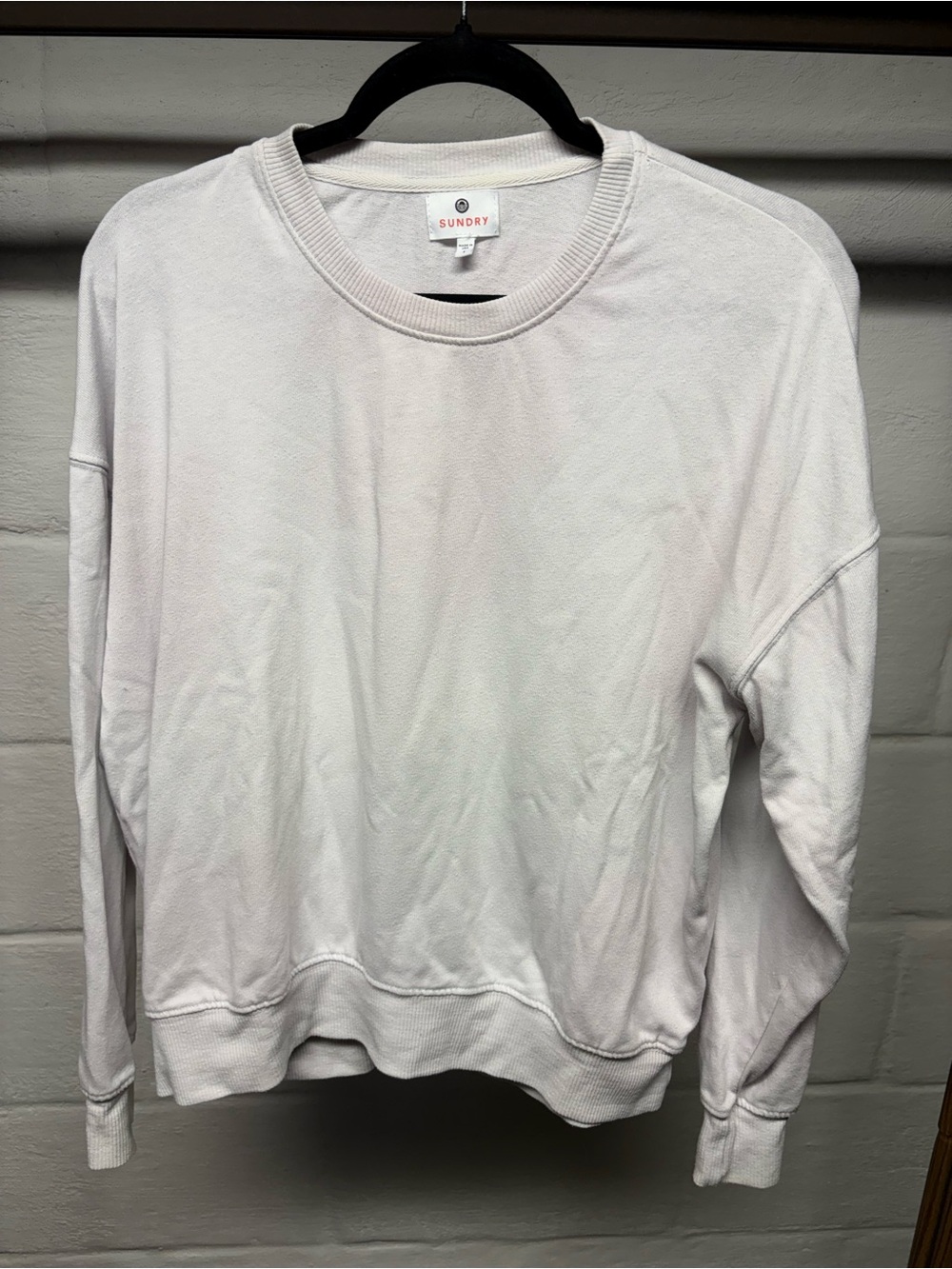 Sundry Crewneck Sweatshirt white and pink size